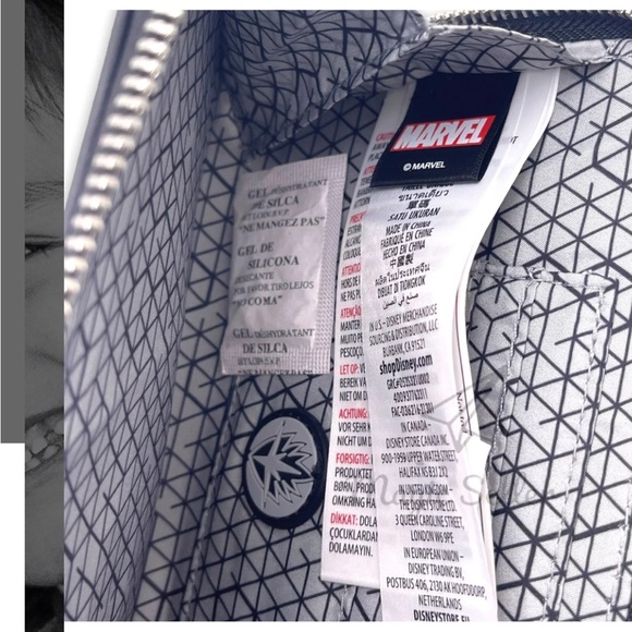 Disney Parks Marvel "I Am Groot" Phone Case Wristlet Wallet with Light Effect - Picture 7 of 8